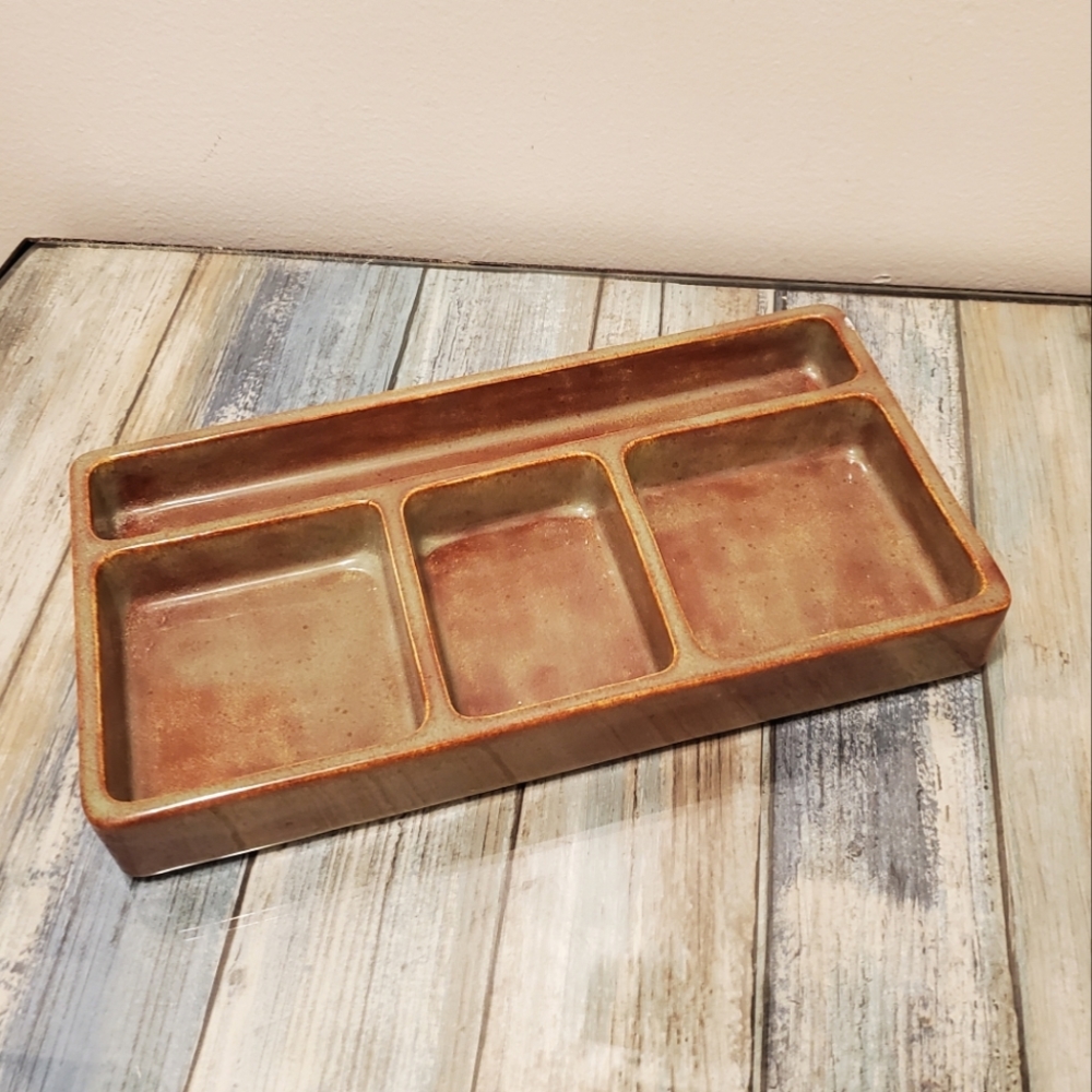 Beautiful hand pottery glazed crafted jewelry dish